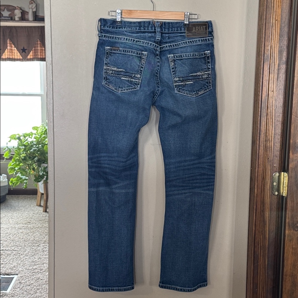 Ariat Men's M5 Classic Blue Straight Jeans - Picture 2 of 14